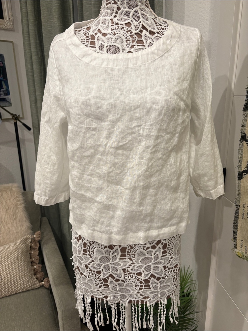 Martha Stewart White Linen Scoop Neck Tunic